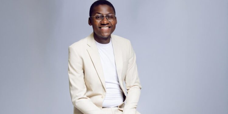 Mufunwa M Releases Powerful Live Video of Moya Oyingcwele (UKHONA) Featuring Yanga Sobetwa