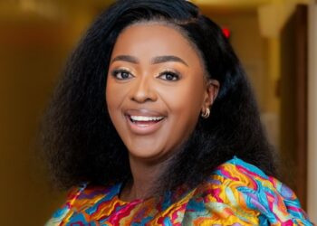 The Spirit Behind “Uyaphila Kimi” by Spirit Of Praise feat Sindi Ntombela from Spirit Of Praise 11: Sindi Ntombela Shares Her Testimony, Creative Process, and Behind the Scenes Experience