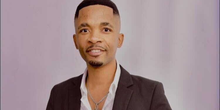 Tshegofatso Mokabane’s New EP Ke Mmone Delivers a Moving Worship Experience