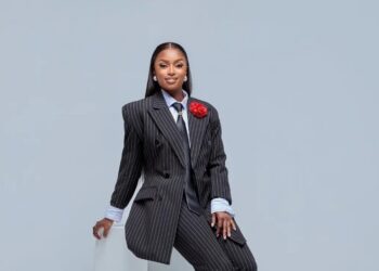 Musa Yende Releases Performance Video for “uMelusi” Live at Universal Music Studios